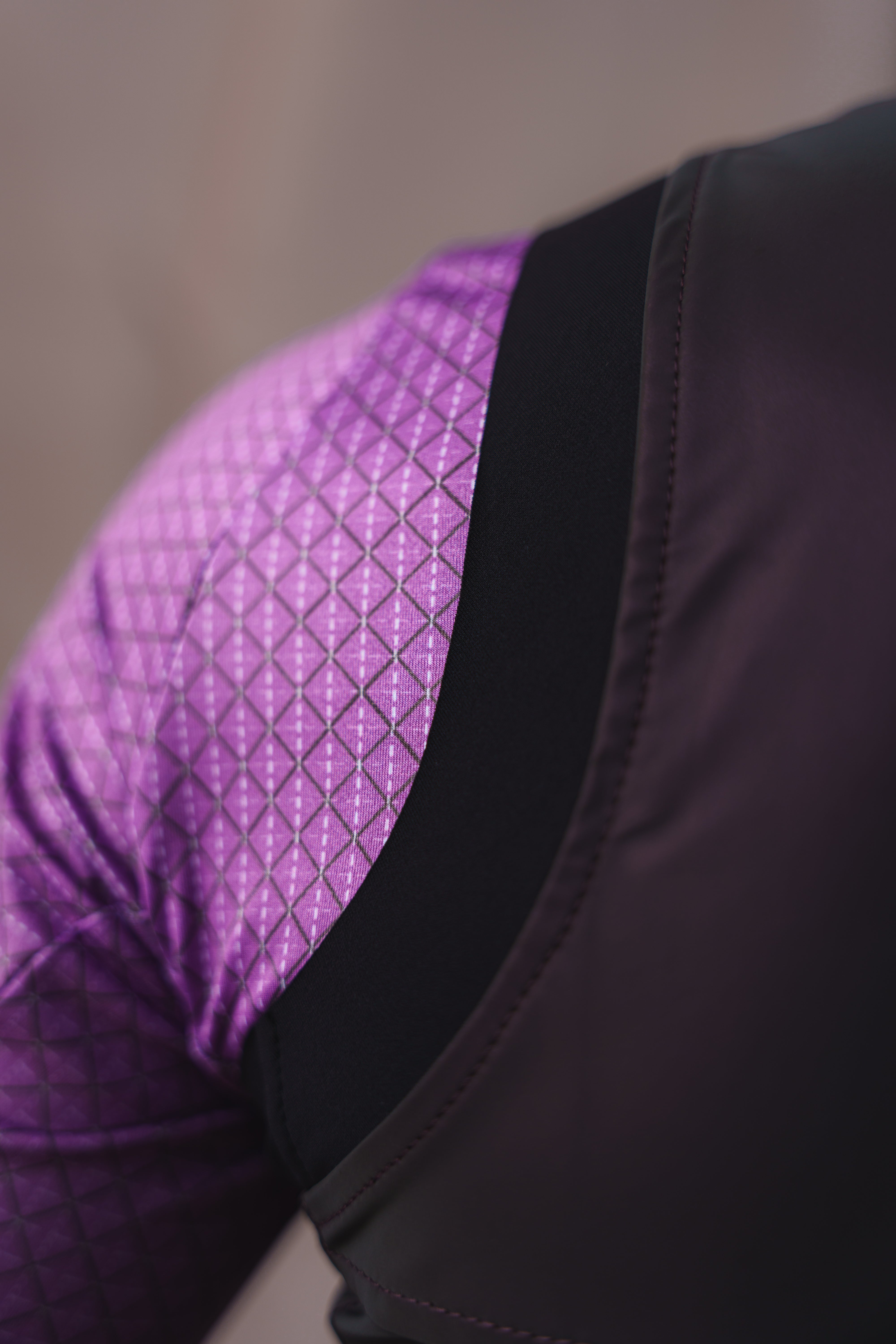 Fully reflective wind and water proof vest - Flashy Rainbow