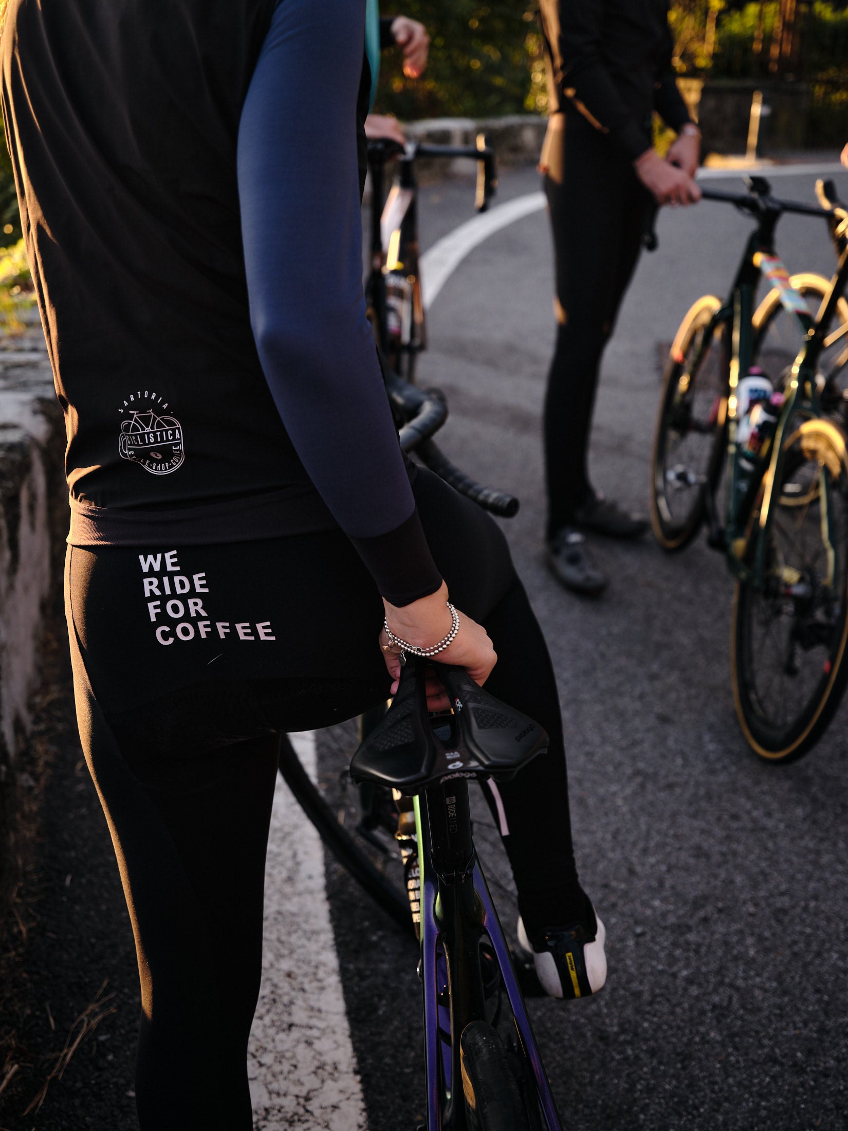 SCC wind and water proof vest - black