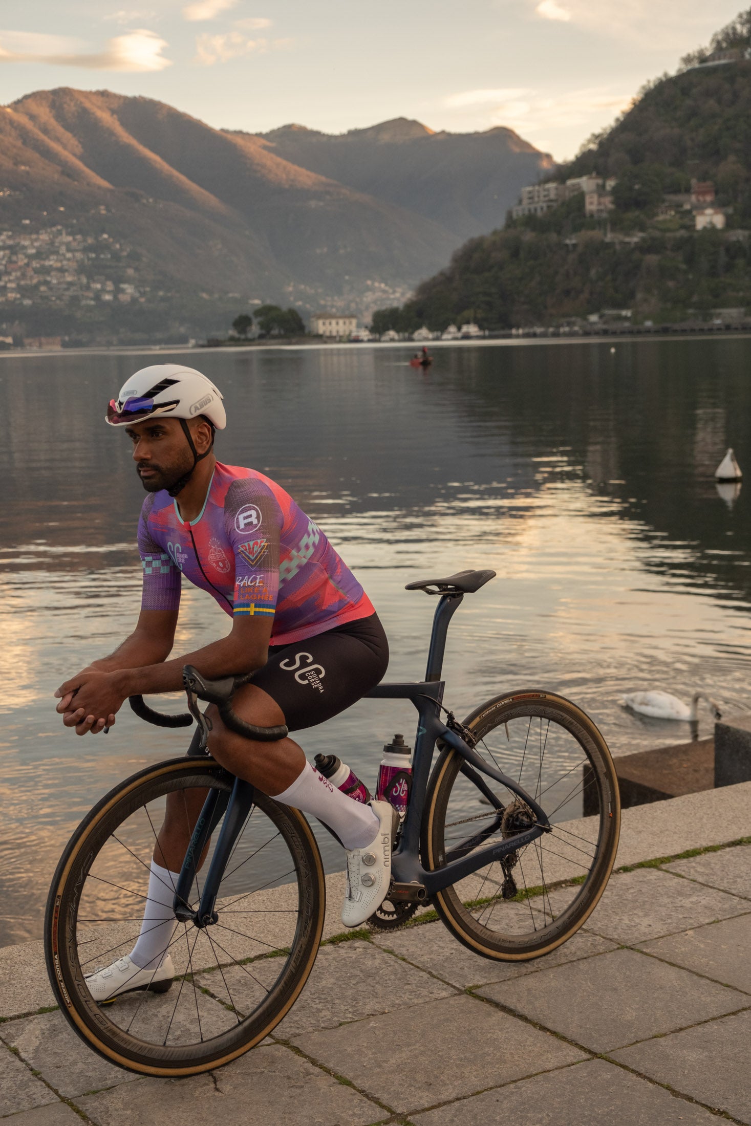 SC Squadra Corse - Short sleeve Jersey PRO FIT w. Swedish flag