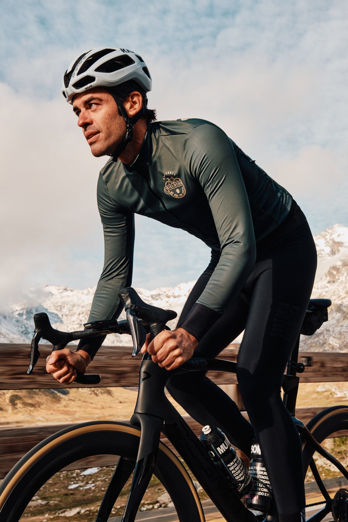Aero Wind and water proof jacket - Olive green