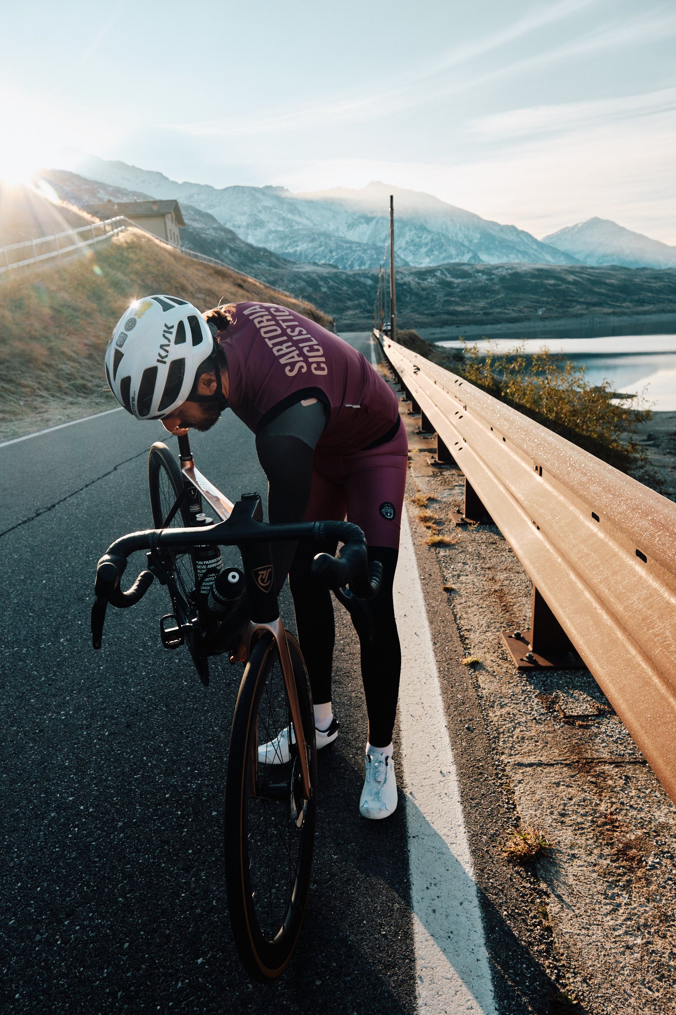 Aero Wind and water proof vest - Cherry wine
