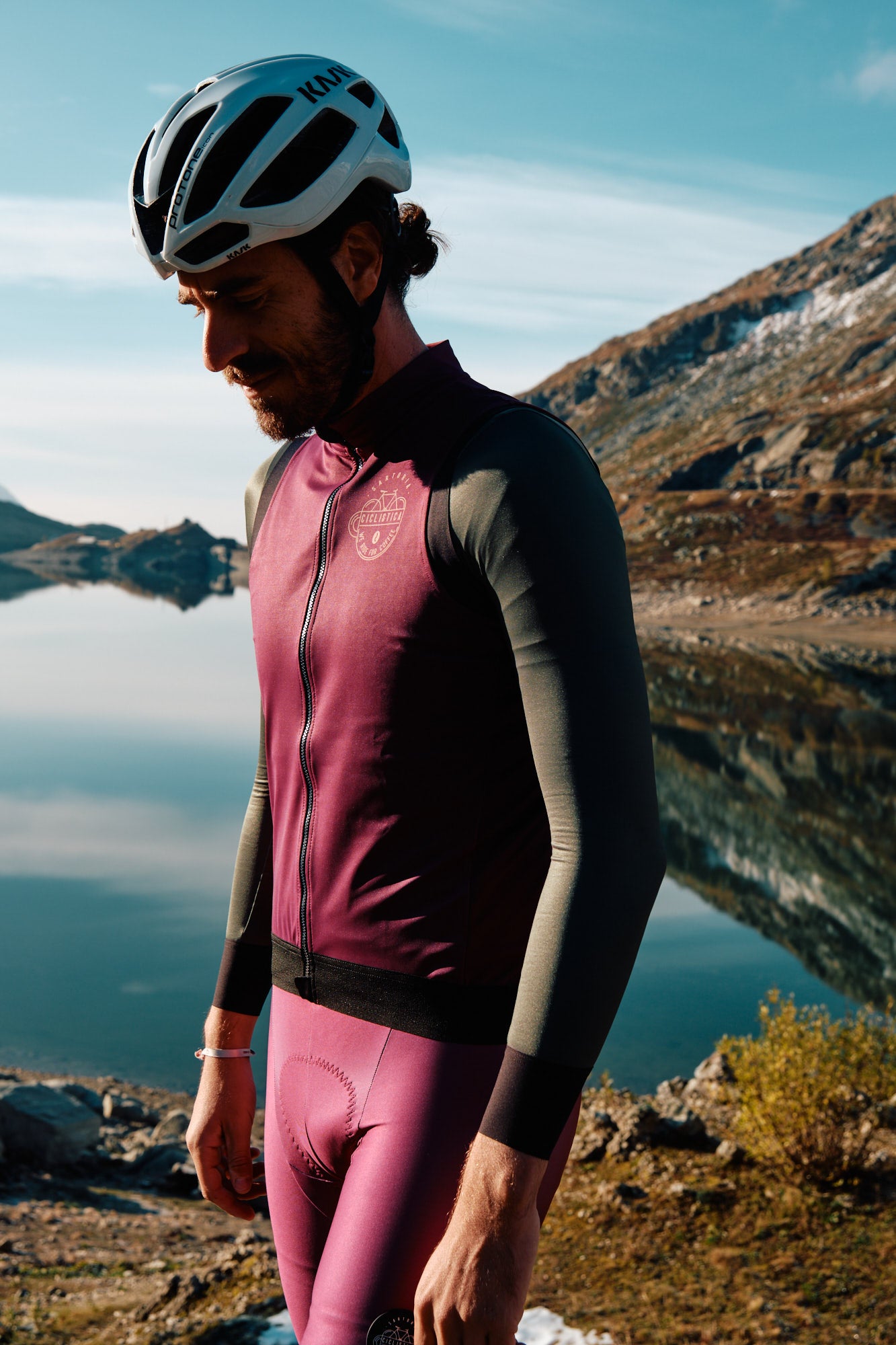 Aero Wind and water proof vest - Cherry wine