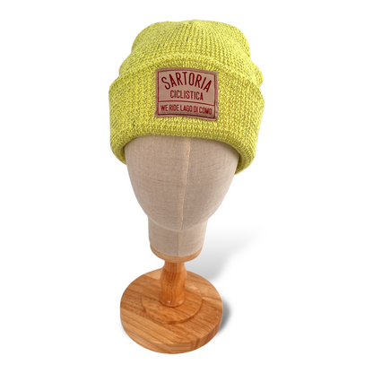 Highly reflective lime fluo beanie